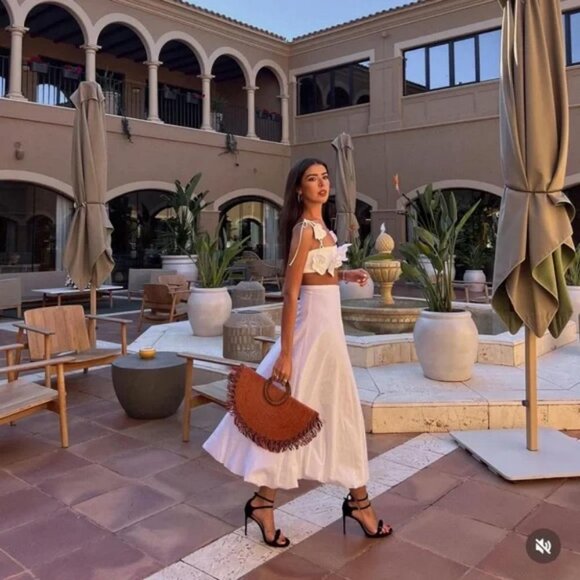 ZARA WOVEN FAN SHAPED BAG - Picture 2 of 14